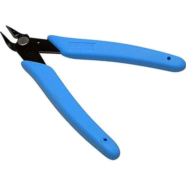 Xuron Angled Head Cutter - Racquet Point